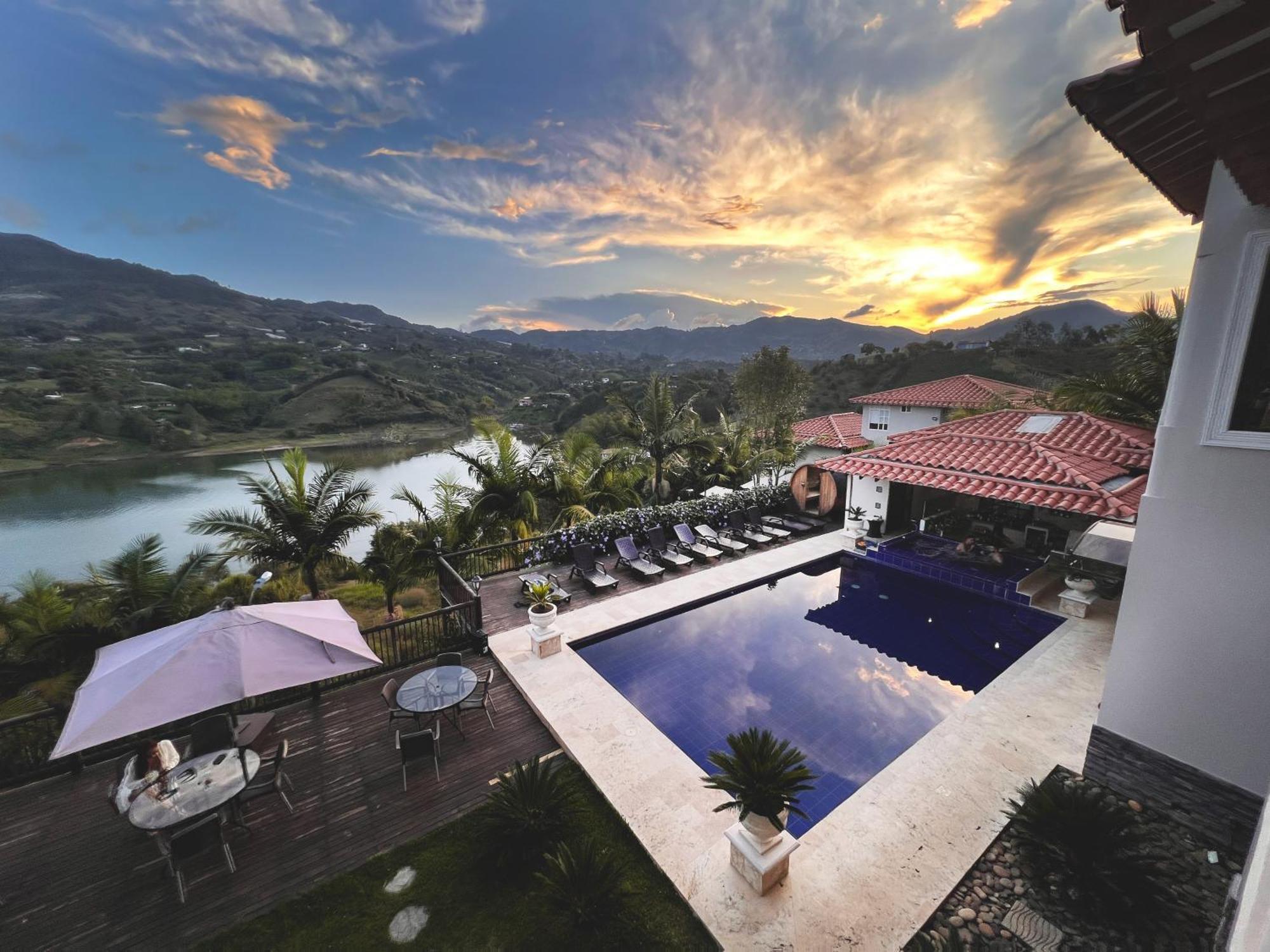 1714 Hotel Boutique Guatapé מראה חיצוני תמונה